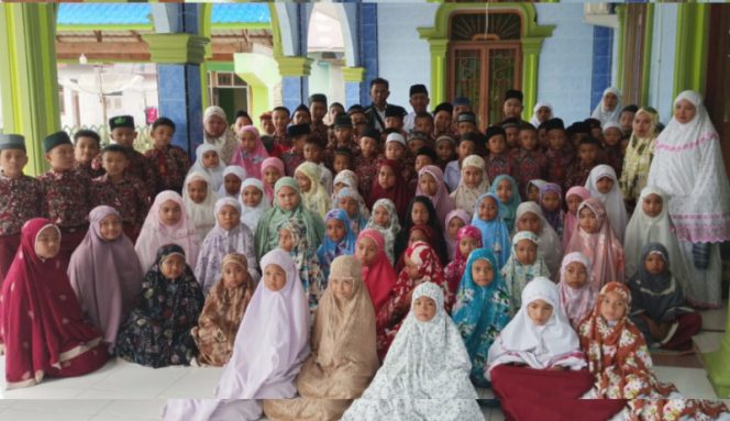 
					Dukung Perbup, Korwil XVI Gelar Zuhur Berjamaah Bersama Siswa SD 357 Natal di Mesjid Al Huda