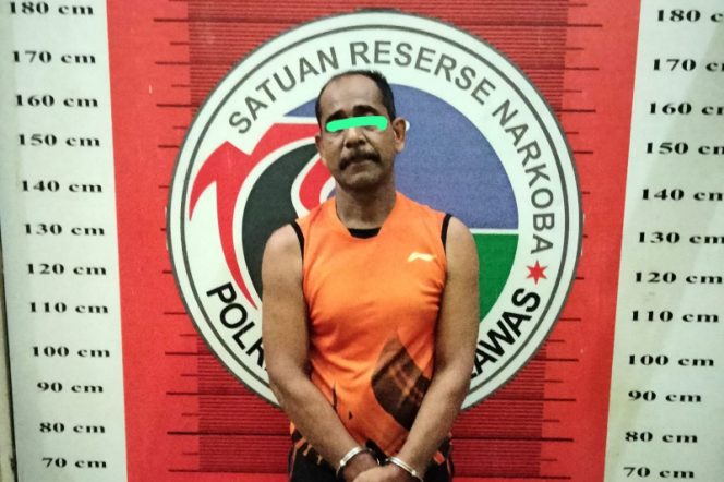 
					Tunggu Pelanggan, JP Pegawai Perusahan Perkebunan Ditangkap Satres Narkoba Polres Padang Lawas