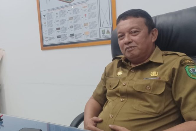 
					Kadisnaker Madina Minta Seluruh Tenaga Kerja di Perusahaan Perkebunan Didaftarkan