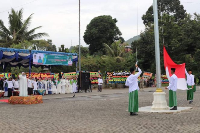 
					Upacara Hari Santri Nasional (HSN) 2023 di Madina Berlangsung Khidmat