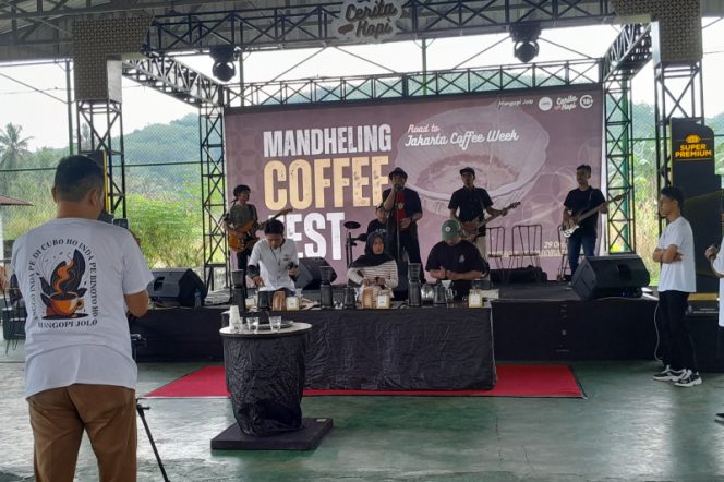 
					33 Barista Batlle di Mandheling Coffee Fest, Road To Jakarta Coffee Week 2023