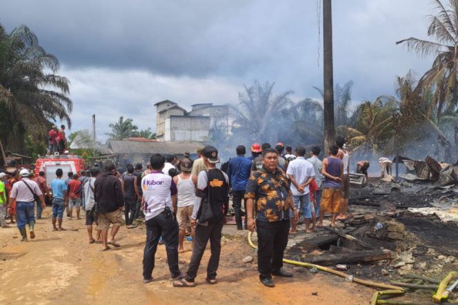 
					1 Gedung dan 9 Rumah Kebakaran di Wonosari Kecamatan Sinunukan