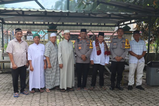 
					Wakapolres Palas Laksanakan Jum’at Curhat di Mesjid Raya Miftahul Jannah Sibuhuan
