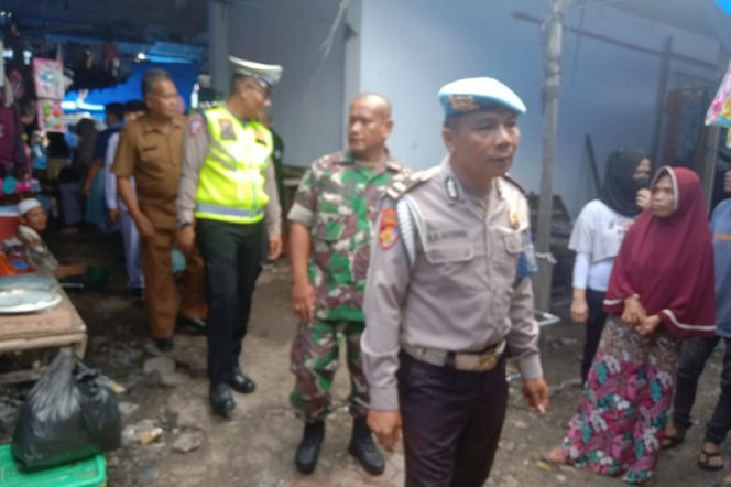
					Polsek Siabu Laksanakan Patroli Tiga Pilar, Pantau Kamtibmas