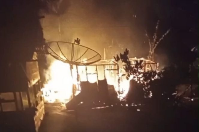 
					Ditinggal Takjiah, Rumah Rizki Daulay di Desa Paranbatu Terbakar