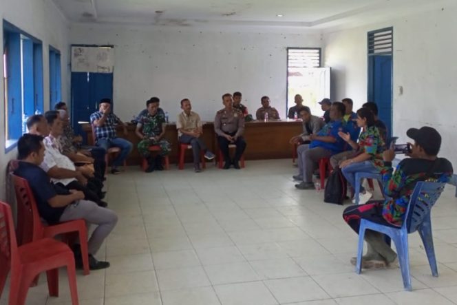 
					Mediasi FSPTI – KSPSI Belum Ada Titik Temu, Camat Natal : Jangan Sampai Menghambat Aktivitas Perusahaan