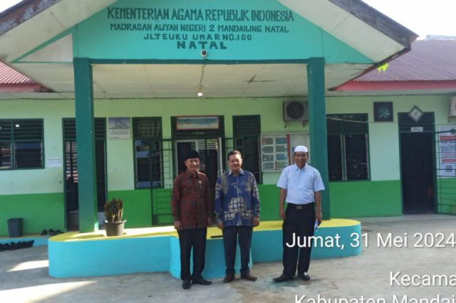 
					Kasi Penmad Kemenag Monitoring TAK di MAN 2 Madina