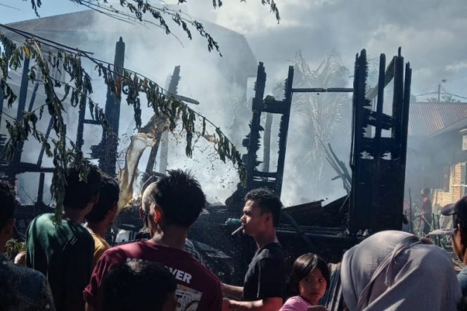 
					Ditinggal Keladang, Rumah Amran Warga Lumban Dolok Ludes Terbakar