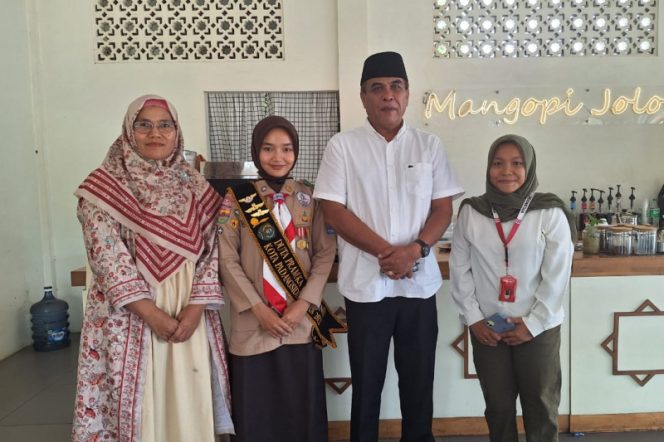
					Nurul, Siswi Berprestasi Asal Lingga Bayu Mengaku Bangga Ketemu Bupati Madina