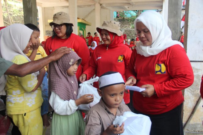 
					Kemeriahan Acara Dinas PUPR Madina Sambut HUT RI Ditutup Dengan Penyantunan Anak Yatim