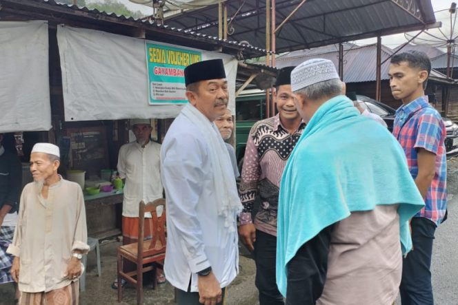 
					Warga Panyabungan Timur Teriaki Saipullah Bupati Madina Berikutnya