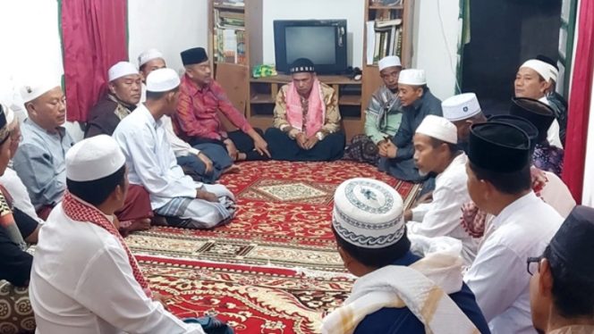 
					Dukung Saipullah Jadi Bupati, Pengajian Sahotom Siabu Gelar Zikir dan Doa Bersama