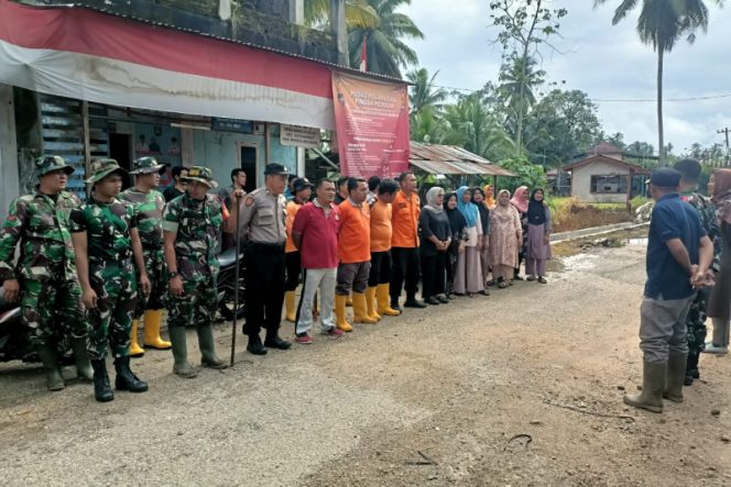 
					Pemkab Madina Bersama TNI/Polri Gotong Royong di Desa Bangun Sejati