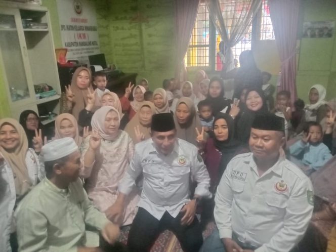 
					Silaturahmi ke IKM Madina, Edy Rahmayadi Resmi Menjadi Warga Kehormatan