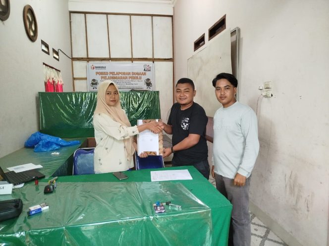 
					AS Laporkan Adanya Dugaan Kampanye di Kantor Bawaslu Madina