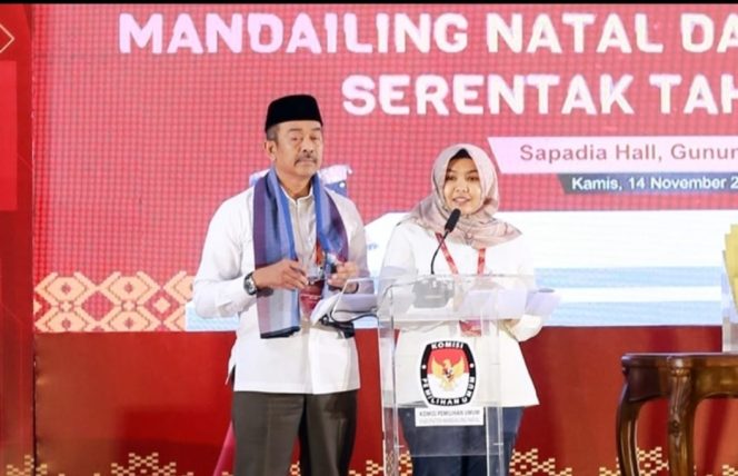 
					Momen Debat Publik, Atika: Kalau Kajian Terus, Kapan Kita Kerja, Pak?