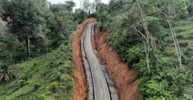 
					Pemkab Madina Komitmen Lanjutkan Pembangunan Ruas Padang Silojongan-Ranto Panjang