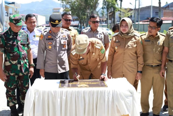 
					Hadiri Peresmian Pasar Baru Panyabungan, Bupati Madina : Ini Asset Kita Semua