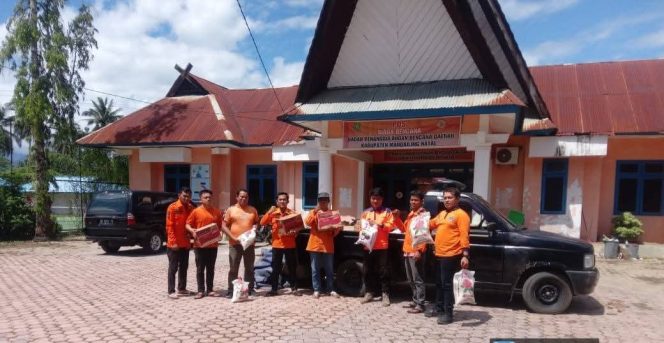 
					Pemkab Madina Salurkan Bantuan Kepada Korban Banjir di Siulangaling