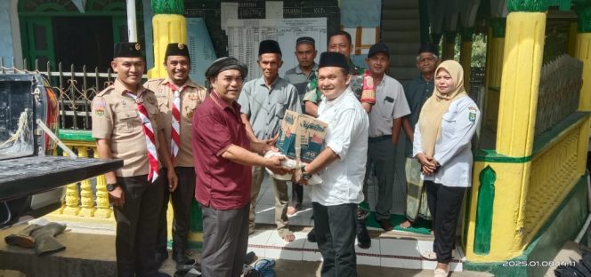 
					Warga dan ASN Kecamatan Linggabayu Bantu Korban kebakaran Tambangan Tonga