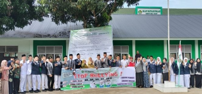 
					Man 1 Madina Berkomitnen Meniadakan Bullying di Sekolah