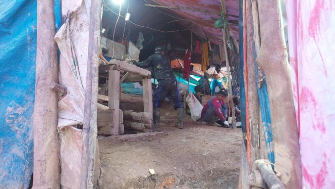 
					Kondisi Terkini Tambang Emas Ilegal di Hutabargot