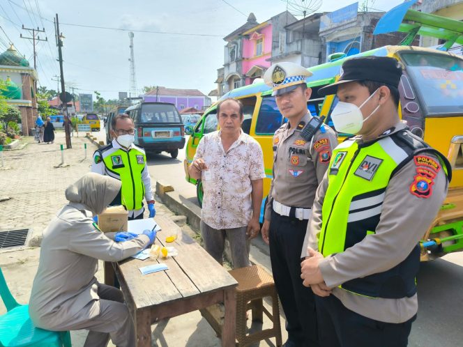 
					Rangkaian Ops Keselamatan Toba 2025 Dokkes Polres Padang Lawas Tes Urine Pengemudi Roda 2 Dan 4