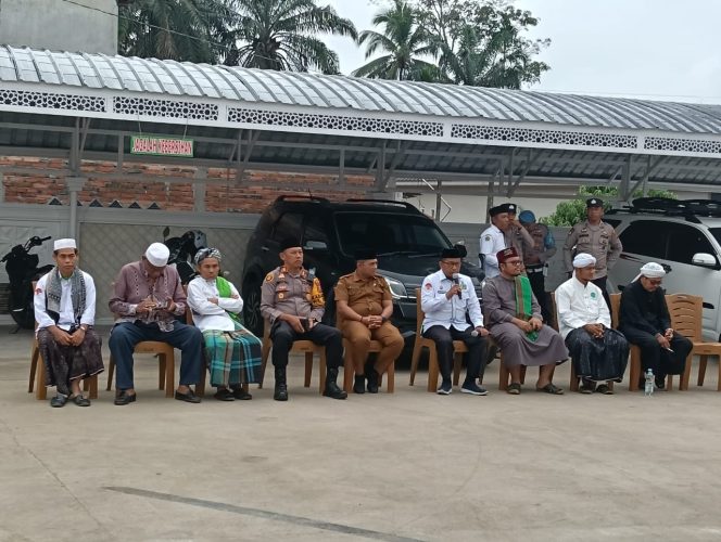 
					Kapolsek Sosa Hadiri Acara Pembukaan Manasik Jamaah Calon Haji Tahun 2025