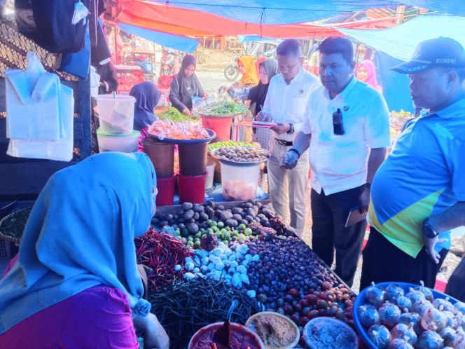 
					Pastikan Harga Pangan Stabil, Polres Palas Dan Diskoperindag Sidak Ke Pasar Wilkum Polres Palas