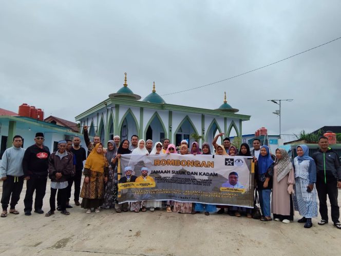 
					Puluhan Jamaah PPITTNI Kota Padangsidimpuan Ikuti Suluk Ke Sumbar