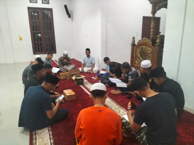 
					Personil Polres Palas Melaksanakan Kegiatan Sholat Tarawih Dan Tadarusan Al-Qur’an 