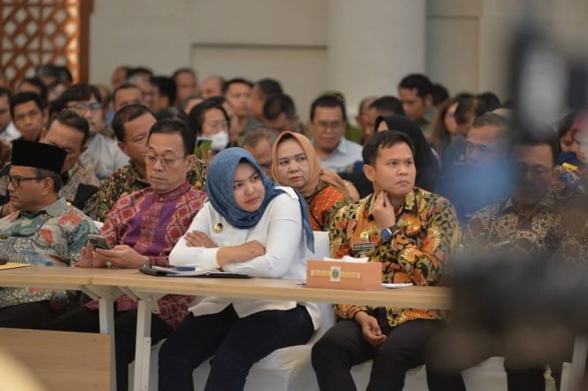 
					Wabup Madina Ikuti High Level Meeting TPID Provsu