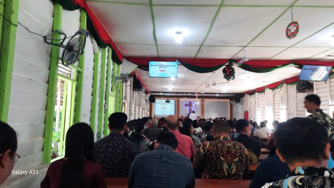 
					Polres Palas Gelar Minggu Kasih di Gereja HKBP, Tekankan Kerukunan dan Keamanan Masyarakat