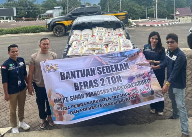 
					PT  SAE Salurkan Bantuan 2 Ton Beras Ke Korban Banjir Tapsel