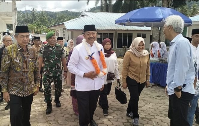 
					Bupati Madina Mengakui Alumni SMAN 1 Kotanopan Banyak Yang Sudah Sukses