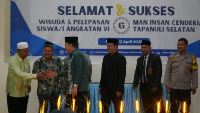 
					Hadiri Wisuda MAN IC, Wabup Tapsel : Jangan Berpuas Diri Karena Perjalanan Belum Seberapa