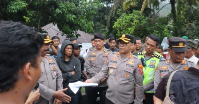 
					Kapolres Palas Pimpin Pengamanan Aksi Unjuk Rasa ALARM Di Kecamatan Sosopan