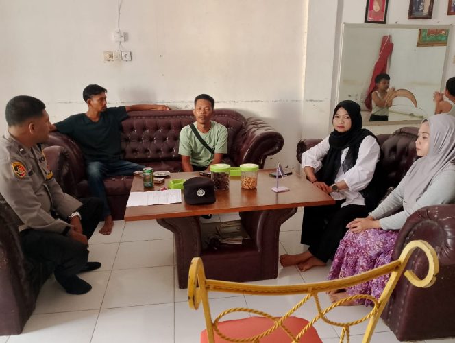 
					Polsek Sosa Damaikan Warga Binaannya Di Desa Ujung Batu IV