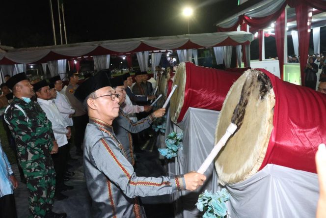 
					Bupati Tapsel Secara Resmi Membuka MTQ ke 57 Tingkat Kabupaten