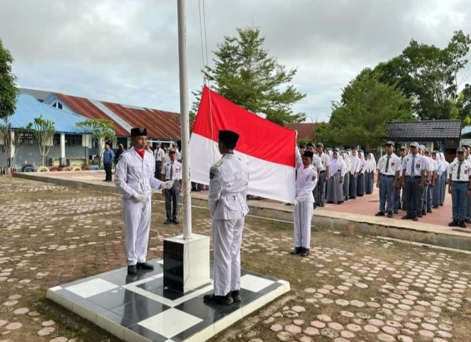 
					Upacara Hardiknas ke 66 Tahun 2025 SMAN 3 Panyabungan Berlangsung Khidmat