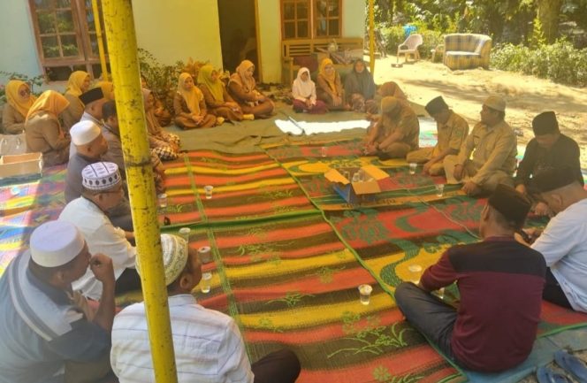 
					Kepala dan Dewan Guru SD N 328 Sambangi  Keluarga Bayu Inza M Lubis, S I kom Yang Berduka