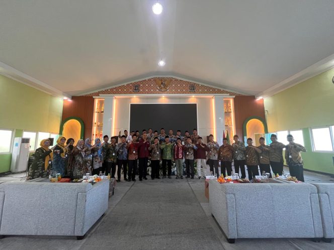 
					Mewakili Sumut, Kepala MAN 1 Madina Hadiri FGD Rakor Pengurus KKMA Plus Keterampilan Nasional 2025