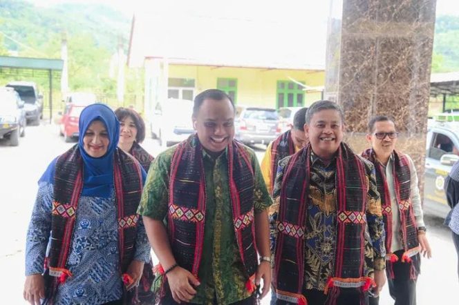 
					Wawakot Pahlevi Harahap  Lantik Pengurus IPeKB Kota Padangsidimpuan Periode 2024–2028