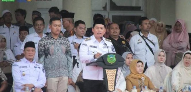 
					267 Jamaah Haji Diberangkatkan Bupati Palas Ke Asrama Haji Pangkalan Masyhur Medan