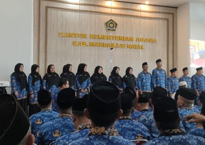 
					Menteri Agama RI Lantik 281 PPPK Kemenag Madina Secara Daring