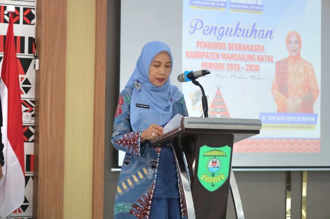 
					Pengukuhan Dekranasda Madina Komitmen Memajukan Kerajinan Daerah