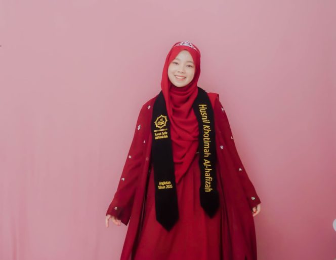 
					Husnil Khotimah Seorang Yatim, Hafizah Asal Madina Diterima di Al-azhar Namun Terkendala Biaya