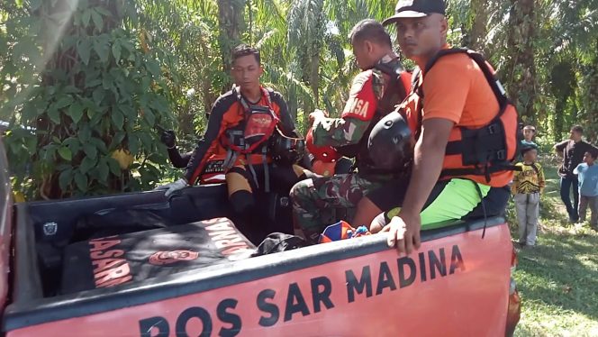 
					Bocah 12 Tahun Hanyut Saat Berenang Di Sungai Barumun Di Temukan Meninggal Dunia