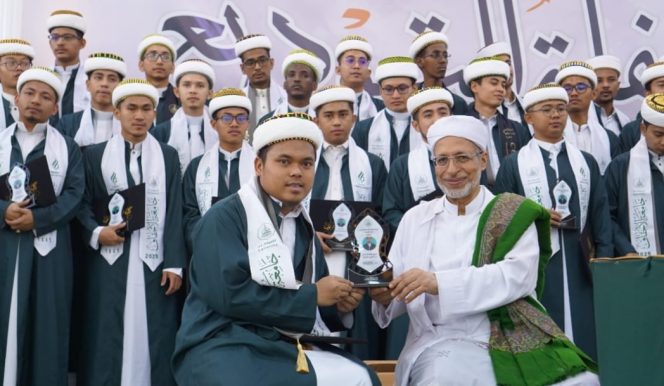 
					Hafiz Al-Quran Dari Sumut Berprestasi di Universitas Al-Ahgaf Yaman