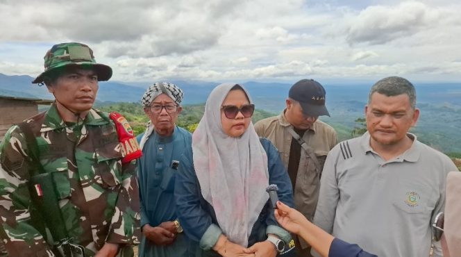 
					Kadis PUPR Madina Terobos Medan Terjal Pembukaan Ruas Jalan Huta Tinggi-Hapung